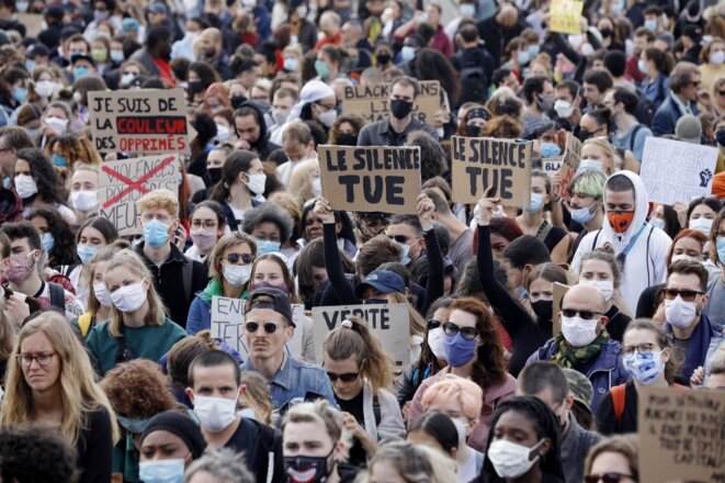 Au rassemblement du Champ-de-Mars, à Paris, samedi 6 juin. © Geoffroy van der Hasselt / AFP Au rassemblement du Champ-de-Mars, à Paris, samedi 6 juin. © Geoffroy van der Hasselt / AFP
