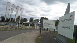 L'entrée de l'usine.