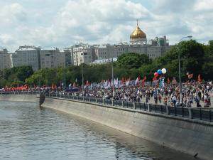 Manifestation du 12 juin. Sur les quais de la Moscova