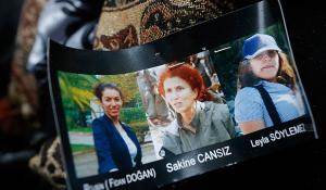 Les portraits de Fidan Dorgan, Sakine Cansiz et Leila Soylemez. Les portraits de Fidan Dorgan, Sakine Cansiz et Leila Soylemez.