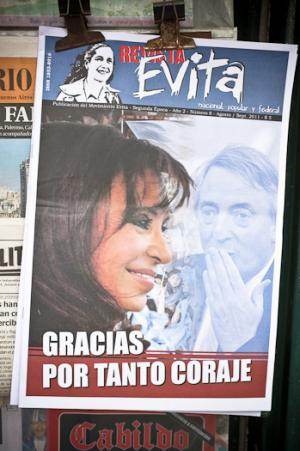 “Merci pour tant de courage”, dit la revue Evita (Perón)
