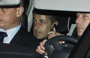 A la sortie du tribunal. 