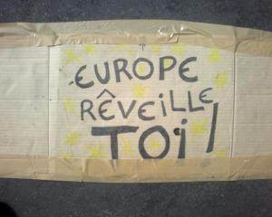 Ce mercredi, quinze mille Grecs inspirés par les "indignés" d'Espagne se sont rassemblés devant le siège du Parlement, à Athènes