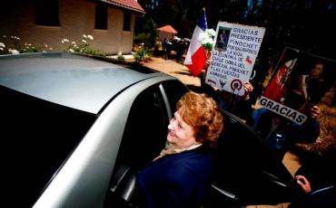 Lucía Hiriart, la veuve d'Augusto Pinochet. "Merci Président Pinochet de nous avoir sauvé la vie"