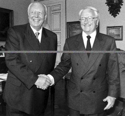 Michel Vauzelle, nouvellement ré-élu Président de Région avec Jean-Claude Gaudin, Maire de Marseille