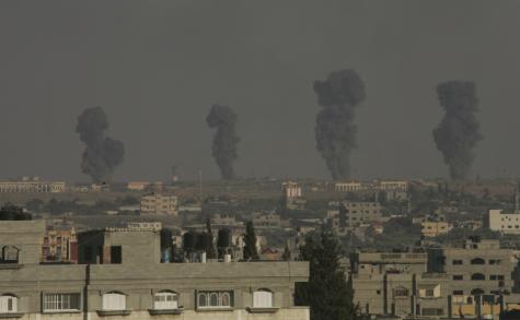 Frappes israéliennes à Rafah, au sud de Gaza, lundi 7 juillet. Frappes israéliennes à Rafah, au sud de Gaza, lundi 7 juillet.