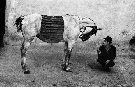Josef Koudelka - Roumanie (Romania), 1968. Josef Koudelka - Roumanie (Romania), 1968.