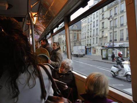 Bus rue St Antoine Bus rue St Antoine