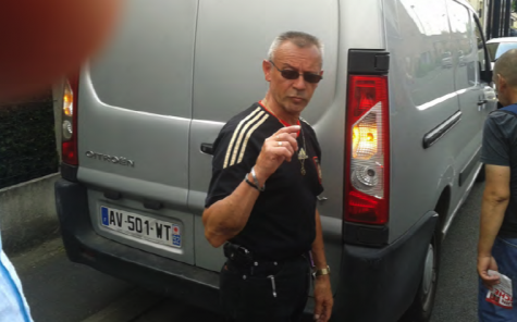 La camionnette du FN.