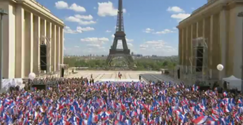 Au Trocadéro, le 1er mai.