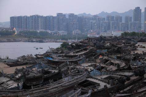 Le cimétière des barques de pêche