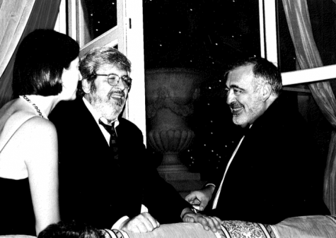Philippe Séguin avec Gaya Bécaud (fils de Gilbert), chez Ziad Takieddine.