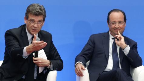 Arnaud Montebourg et François Hollande, en mai 2014. Arnaud Montebourg et François Hollande, en mai 2014.