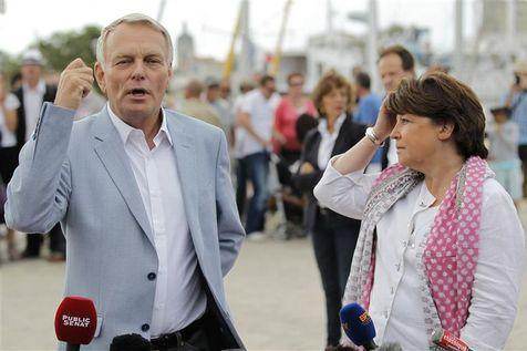 Jean-Marc Ayrault et Marine Aubry, samedi, à la Rochelle