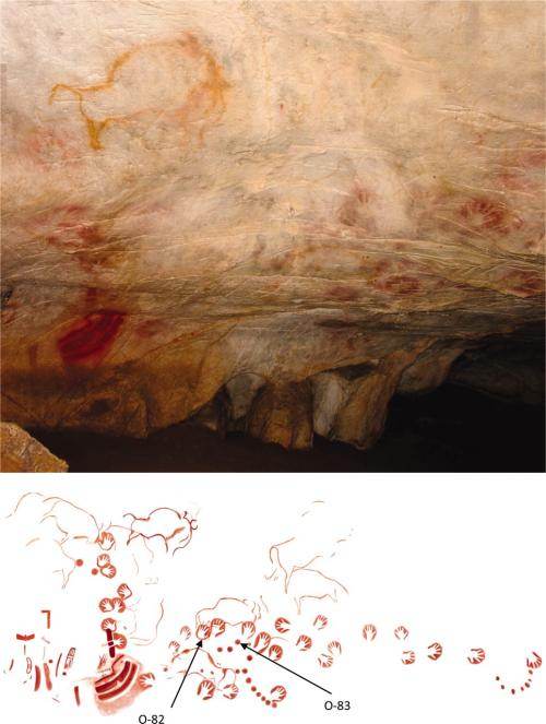 Le disque rouge peint dans la grotte d'El Castillo Le disque rouge peint dans la grotte d'El Castillo