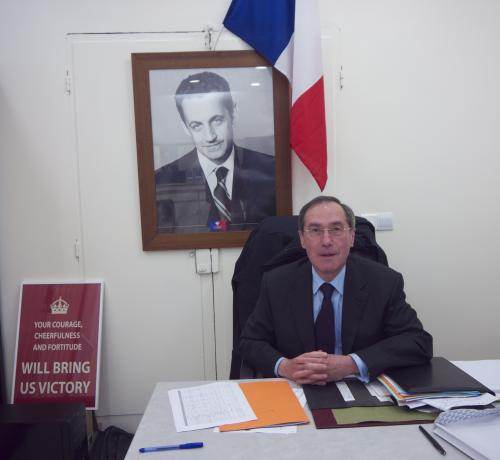 Claude Guéant au siège de sa permanence