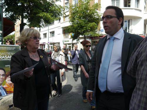 Sébastien Pietrasanta, au premier plan, et, derrière, Manuel Aeschlimann en campagne