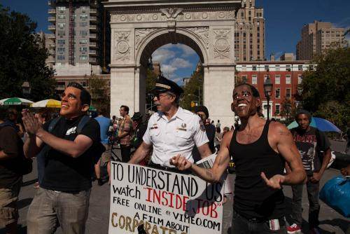 15 septembre. Le mouvement Occupy occupe Washington Square à New York. 