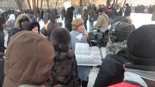 Des militants des droits de l'homme témoignent.