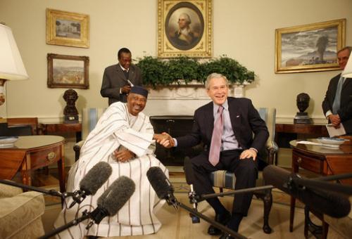 ATT reçu par George W. Bush à la Maison Blanche en février 2008.