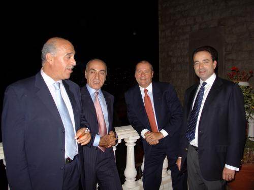 De gauche à droite: Farès Bouez, ancien ministre, Ziad Takieddine, l'ambassadeur Lecourtier et Jean-François Copé.
