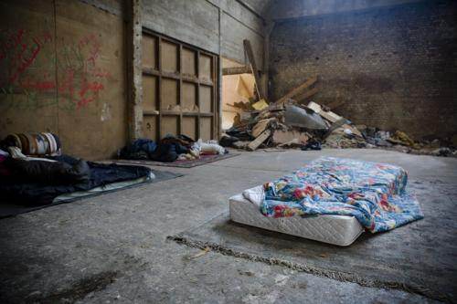 A l'intérieur du hangar, avant l'expulsion du 27 juin 2011.