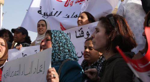 Manifestantes Place Tahrir le 8 mars 2011