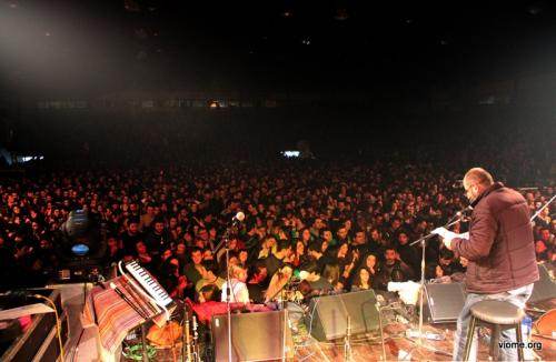Concert de soutien aux travailleurs de Vio Me à Thessalonique