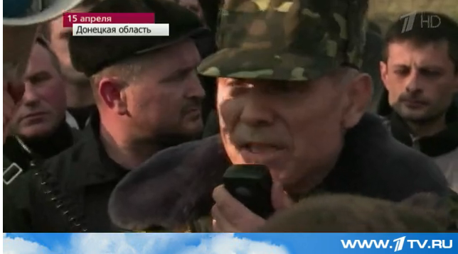 Le général ukrainien Kroutov pris à partie par les membres de la milice d&#039;autodéfense