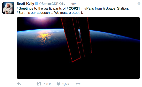 Tweet de Scott Kelly depuis la station spatiale américaine. Tweet de Scott Kelly depuis la station spatiale américaine.