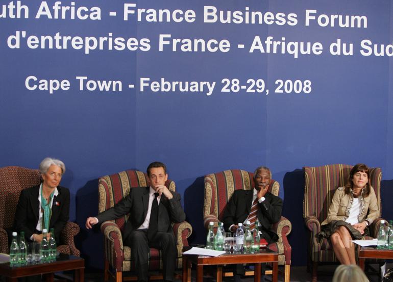 Christine Lagarde, Nicolas Sarkozy, le président sud-africain Thabo Mbeki et Anne Lauvergeon en février 2008.
