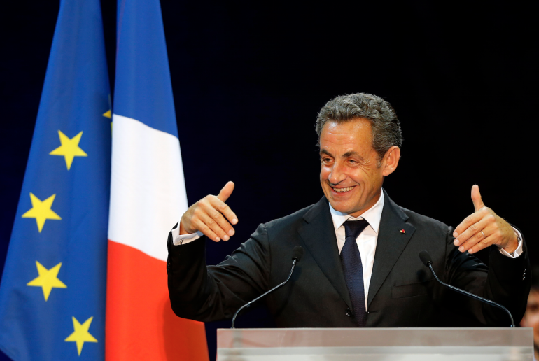 Nicolas Sarkozy en meeting à Marseille, le 28 octobre. Nicolas Sarkozy en meeting à Marseille, le 28 octobre.