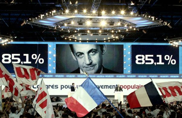 Première élection de Nicolas Sarkozy à la tête de l&#039;UMP, le 28 novembre 2004, au congrès du Bourget.