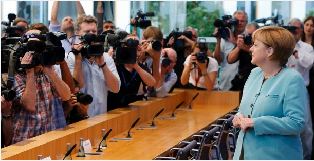 Angela Merkel lors de sa conférence de presse « était surtout là pour les appareils photo ».