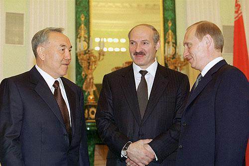 Nazarbaïev, Loukachenko et Poutine.