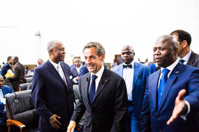 Nicolas Sarkozy accueilli au forum par Lucien Ebaba, le 25 juillet 2014.