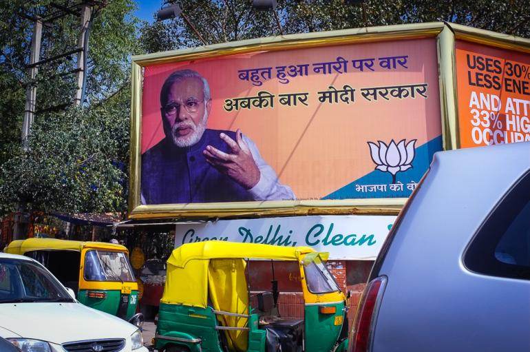 Des affiches électorales en faveur de Modi à New Delhi