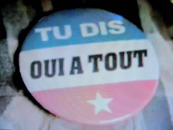 Pourquoi un badge au look américian?