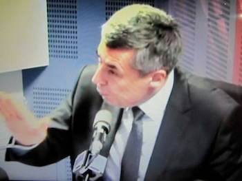 Comme un complexe d'infériorité. Comme un complexe d'infériorité.