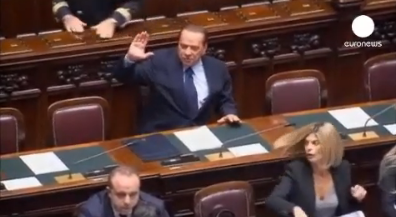 S. Berlusconi au Parlement.