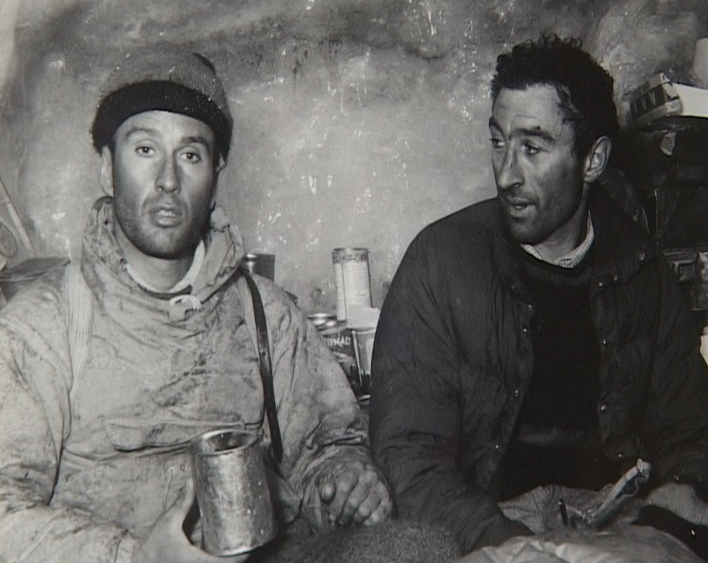 Lionel Terray et Guido Magnone lors de l'ascension du Fitzroy, en Argentine