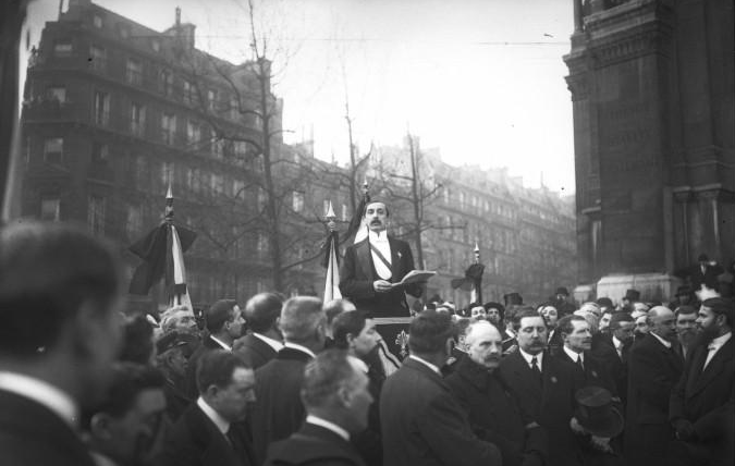 Maurice Barrès aux obsèques de Paul Déroulède, le 3 février 1914