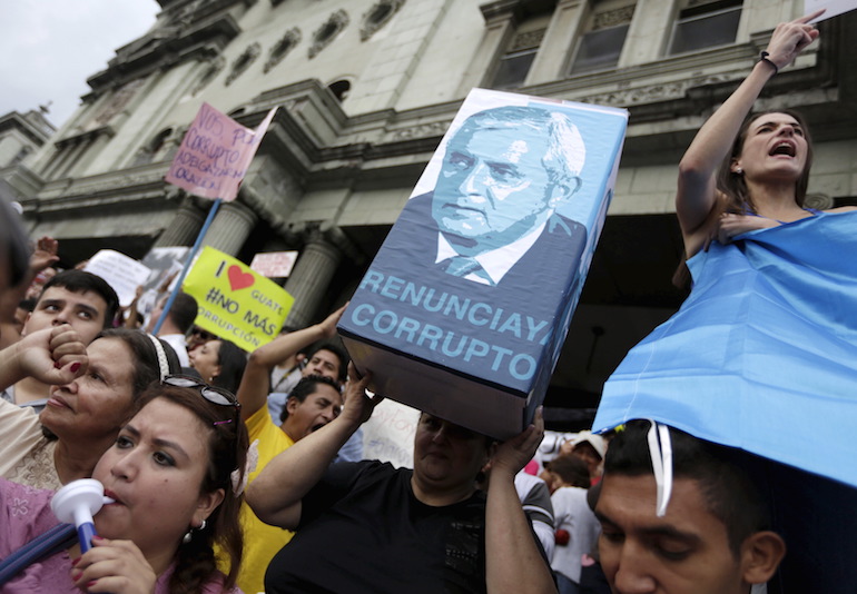 Manifestation contre la corruption appelant à la démission du président Perez Molina.