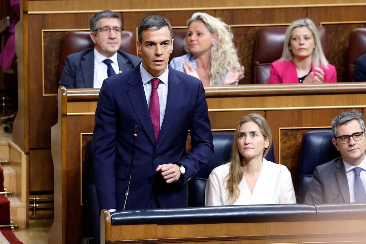 Une avalanche d'affaires s'abat sur le Parti socialiste ...