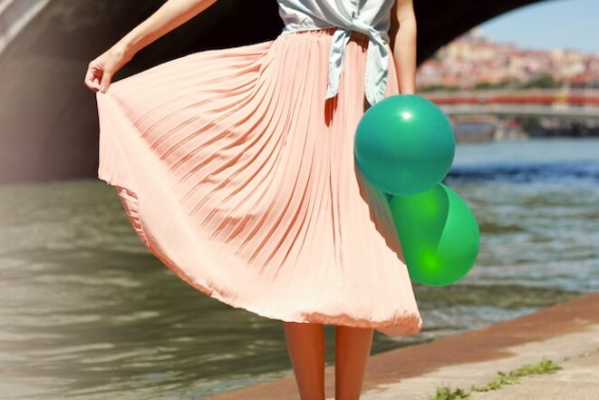 Jupes plissées versaillaises contre tchadors du 9/3