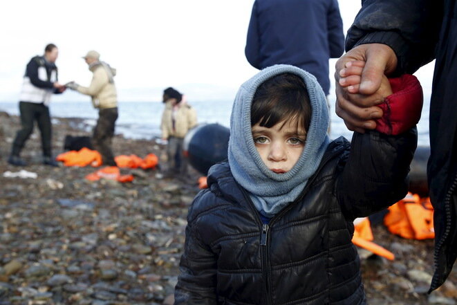 Llegada de un niño sirio a la isla de Lesbos, el 4 de enero de 2016. © Giorgos Moutafis / Reuters
