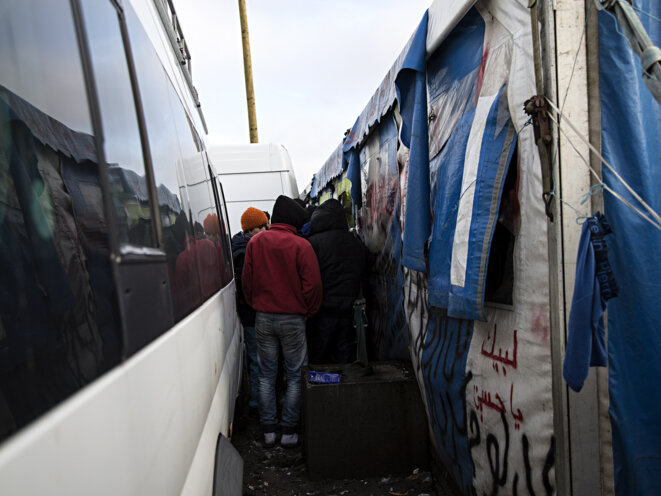 calais-zahra-agsous-2016-002 © Zahra Agsous calais-zahra-agsous-2016-002 © Zahra Agsous