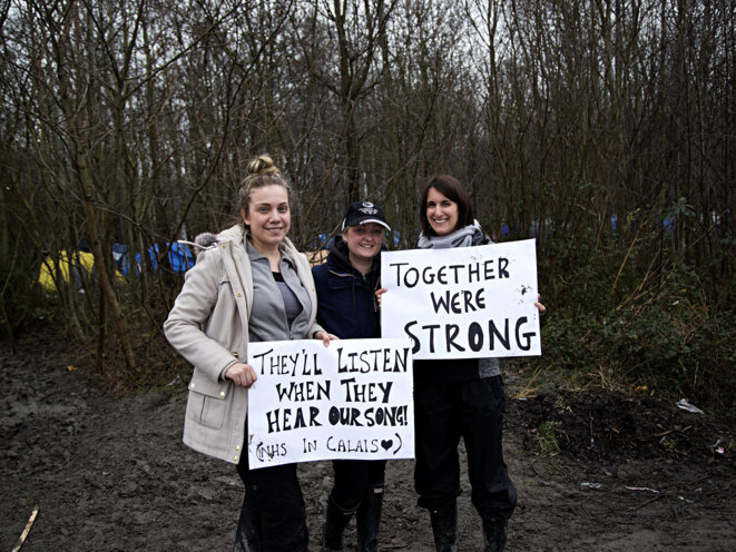 calais-zahra-agsous-2016-militantes-anglaises © Zahra Agsous calais-zahra-agsous-2016-militantes-anglaises © Zahra Agsous