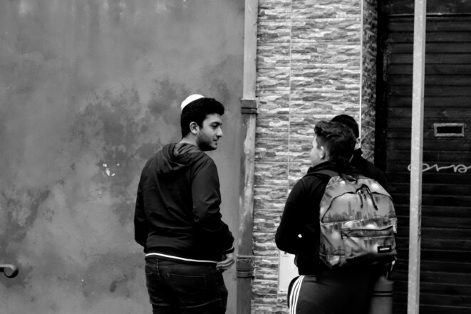 Elie, 19 ans, étudiant en médecine, porte la kippa mais pas dans tous les quartiers de Marseille © Rachida El Azzouzi
