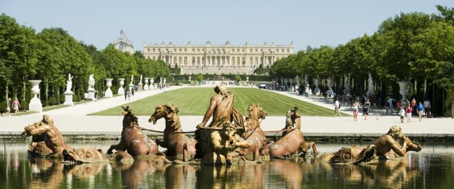 chateau-de-versailles-1680x700 chateau-de-versailles-1680x700